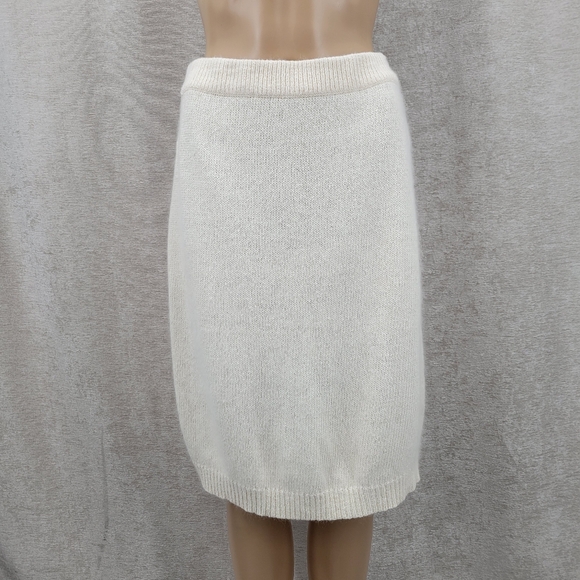 90s Vintage Silk and Angora Sweater Knit Skirt White Ivory - Picture 3 of 11